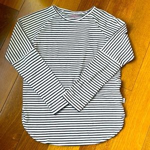 VINEYARD VINES striped shirt girl’s XL (16)
